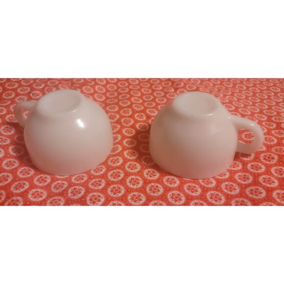 (2) Vintage Hazel Atlas White Milk Glass Coffee Tea Cups - Picture 5 of 9